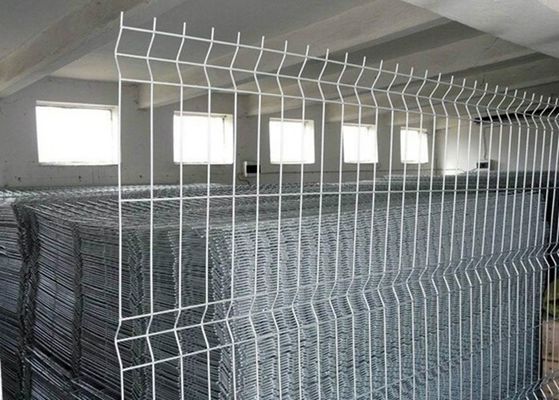 Chine Maille de jardin de fil soudée par professionnel clôturant chaud de panneaux plongé galvanisé fournisseur