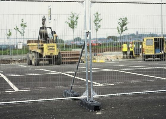 Chine Blanc de clôture provisoire provisoire de chantier de barrière/construction de sécurité de terrain de jeu fournisseur